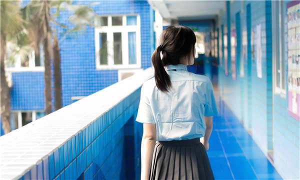 鱼峰如何找到一个可以帮助我生孩子的女人？